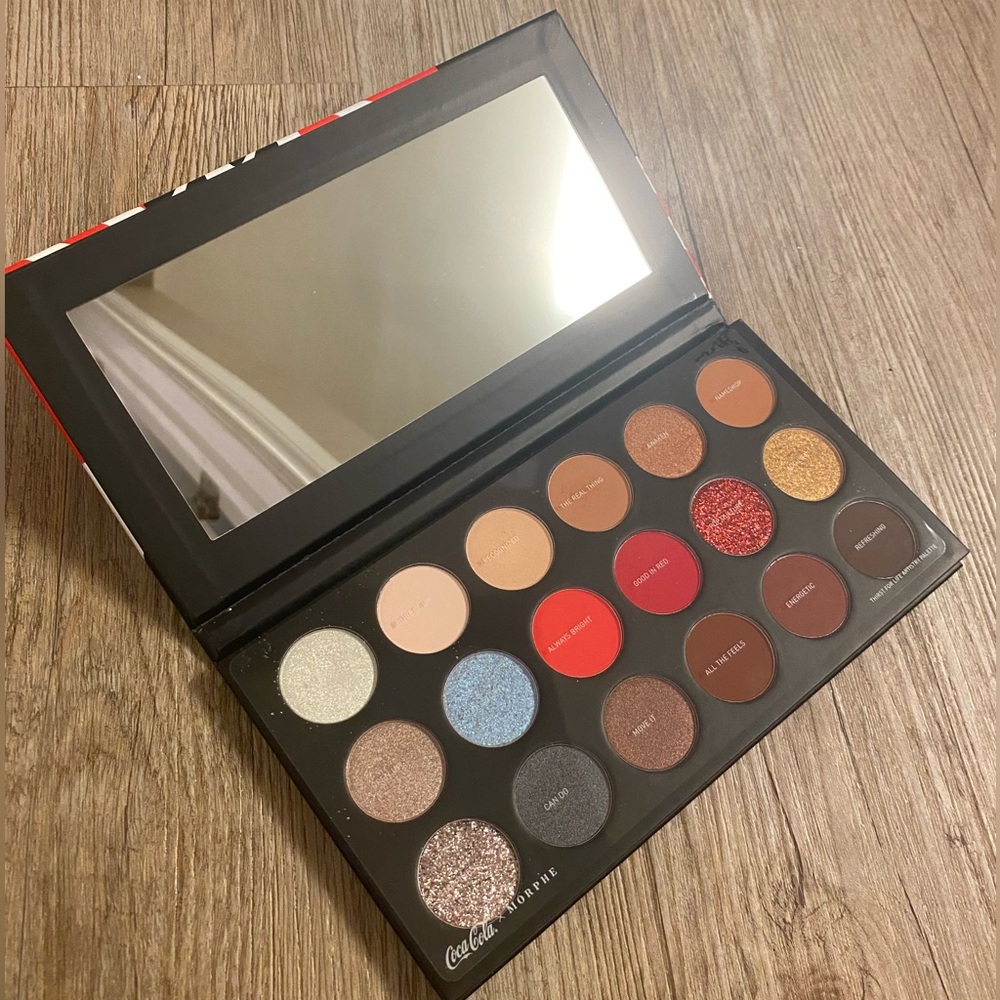 Coca-Cola x Morphe Eyeshadow Palette